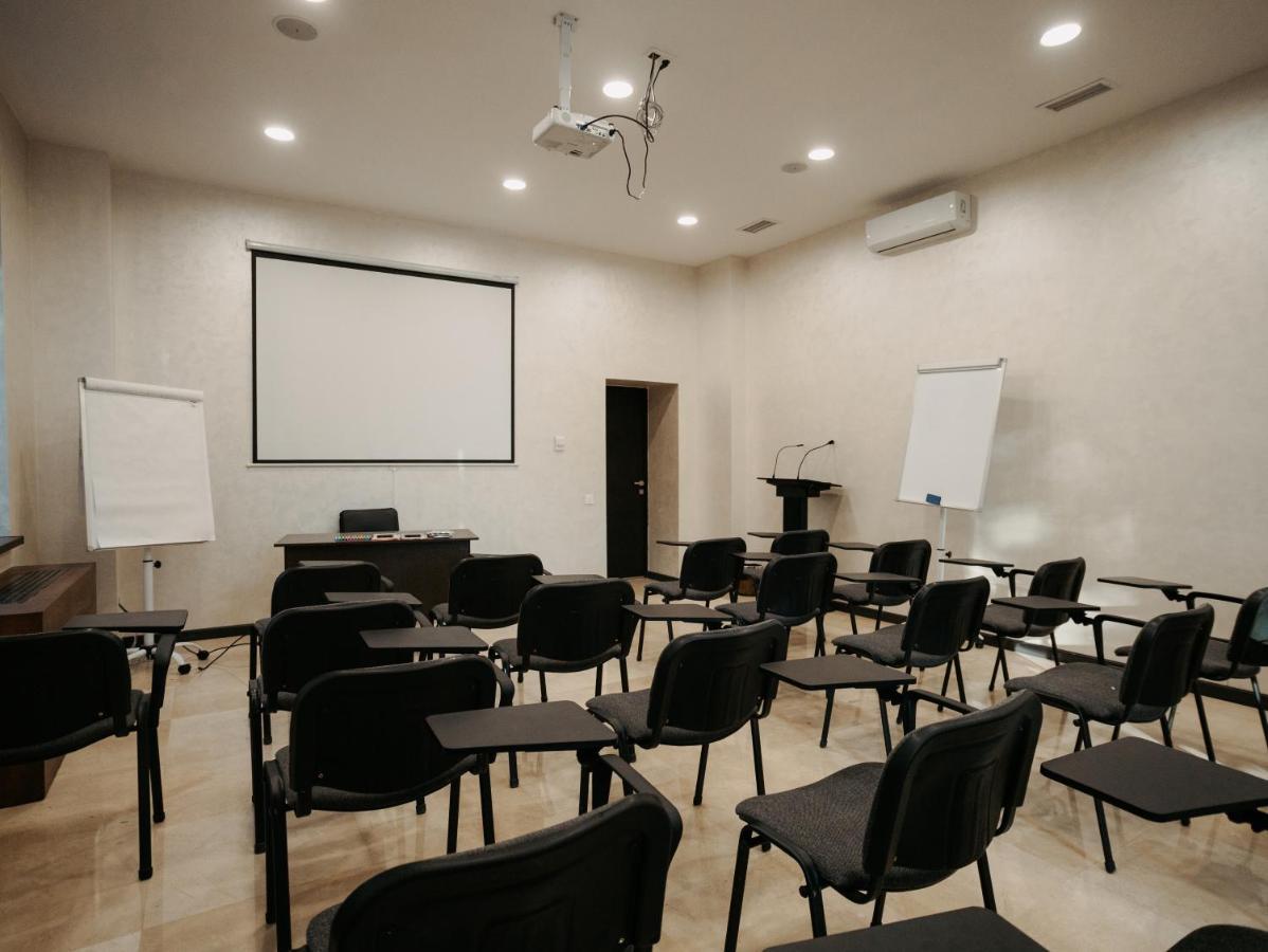 Grand Mildom Hotel Αλμάτι Εξωτερικό φωτογραφία